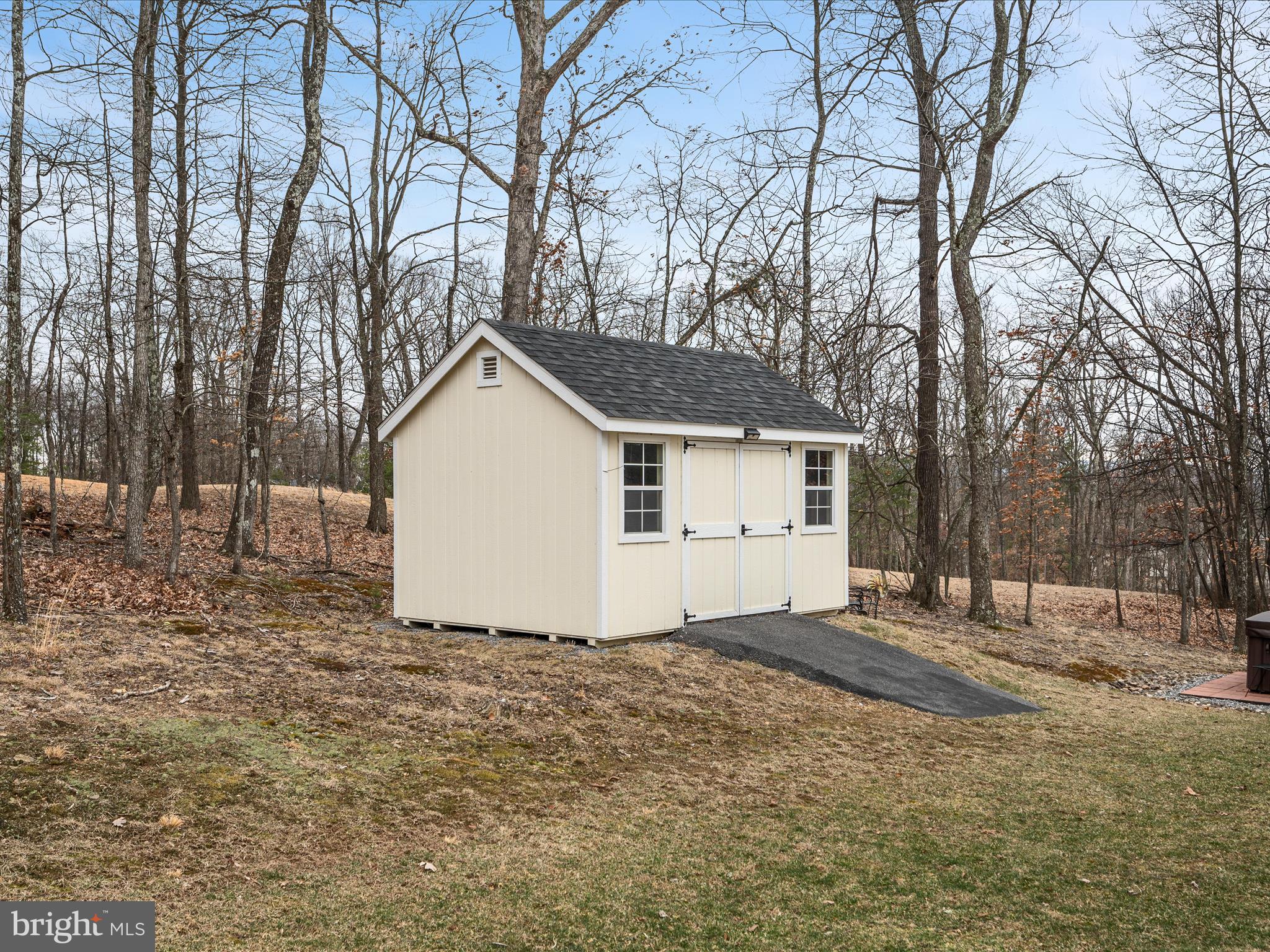 LAKE HOLIDAY ESTATES - Residential