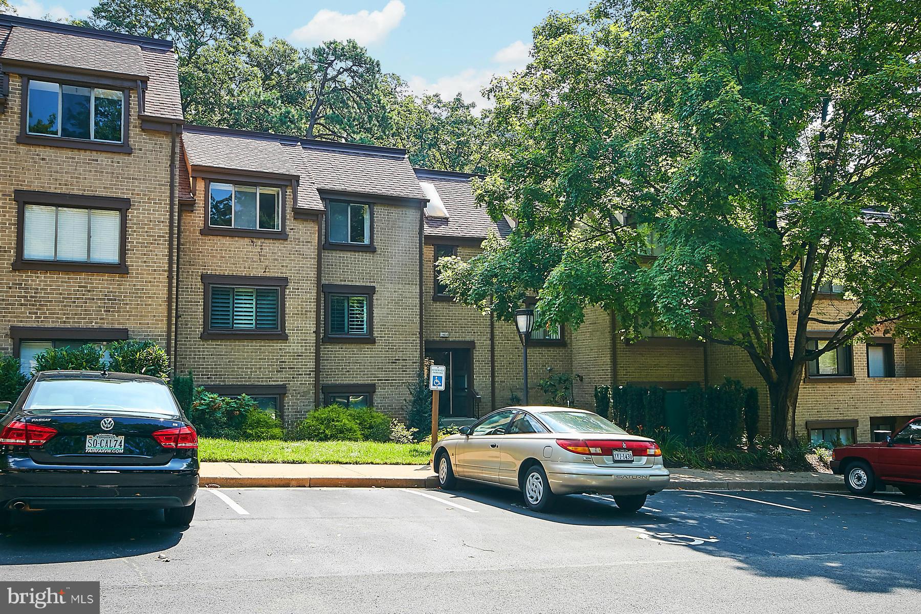 RESTON - Residential