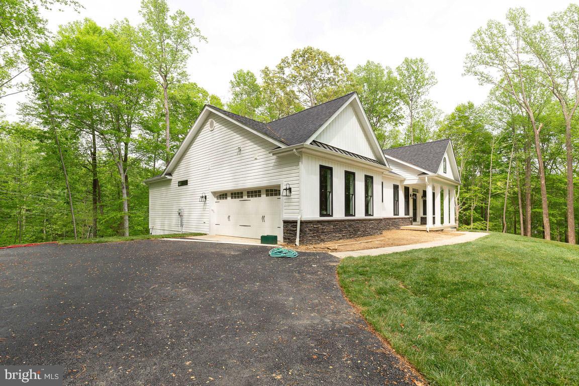 CANTERLEIGH - Residential