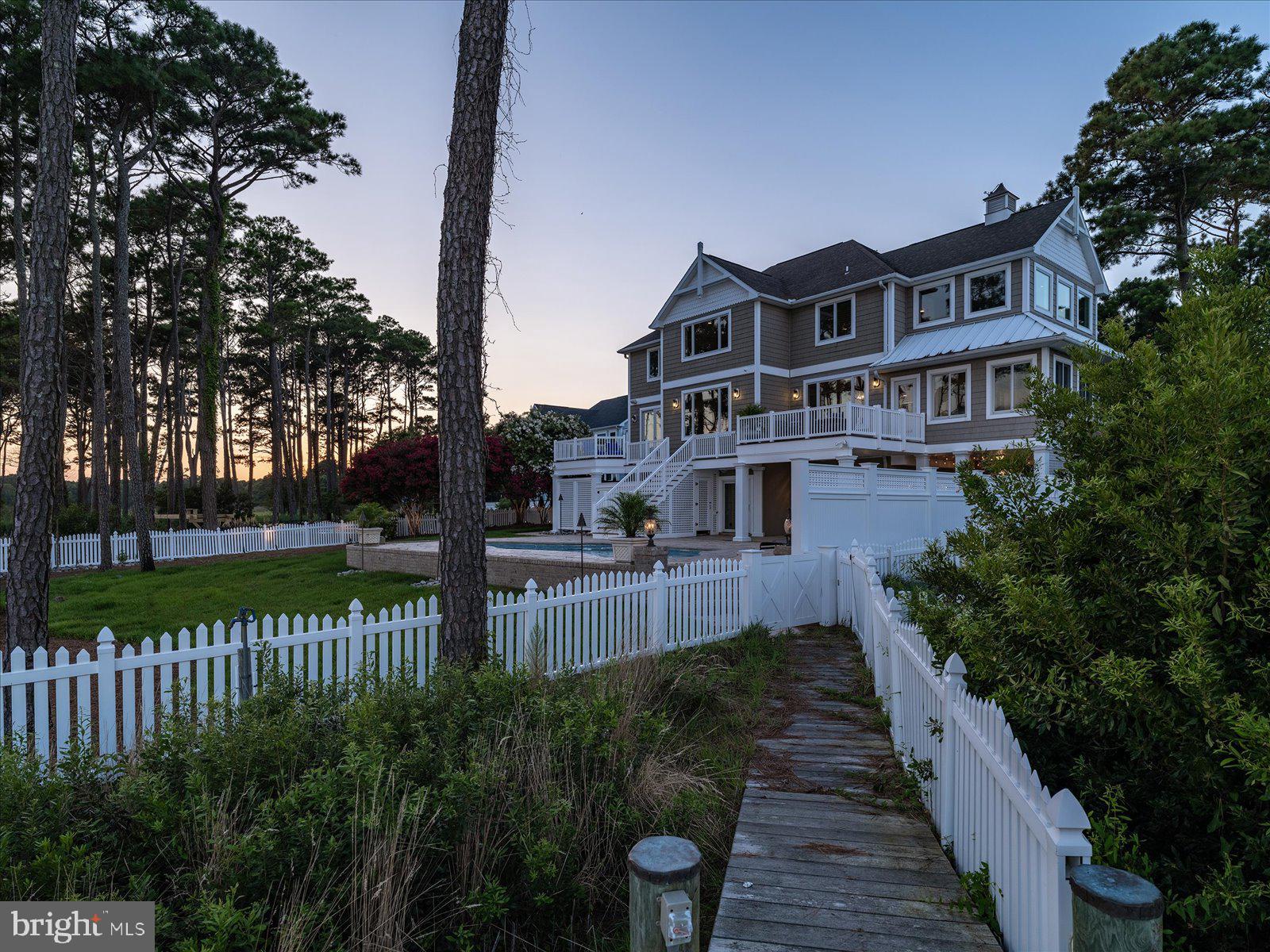 OCEAN REEF - Residential