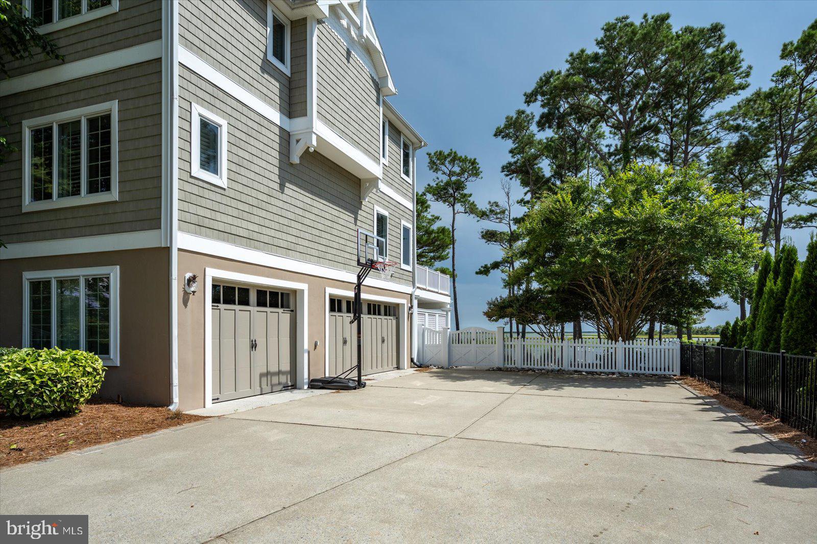 OCEAN REEF - Residential