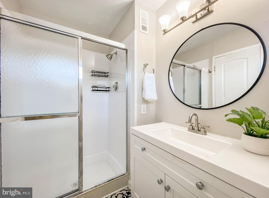 HOLLYBROOKE - Residential