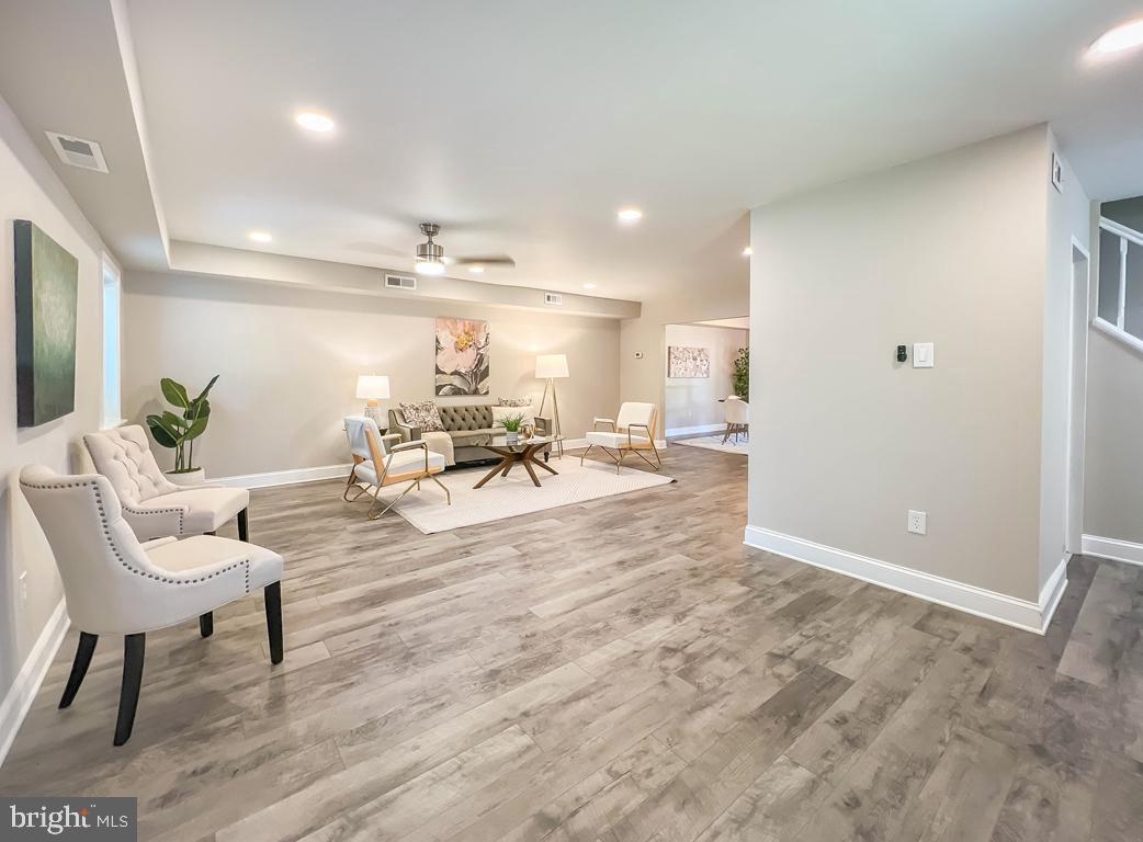 HOLLYBROOKE - Residential