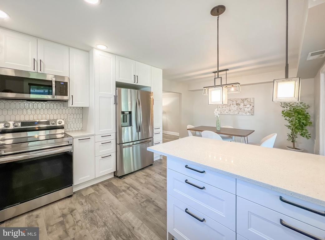 HOLLYBROOKE - Residential