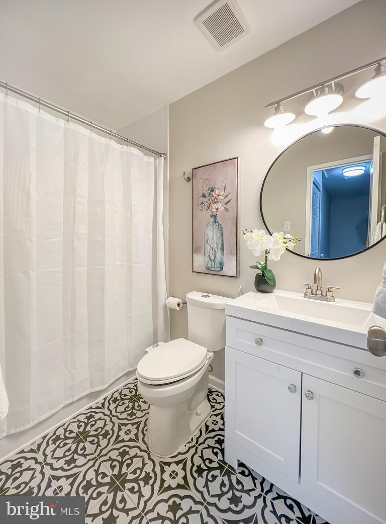 HOLLYBROOKE - Residential