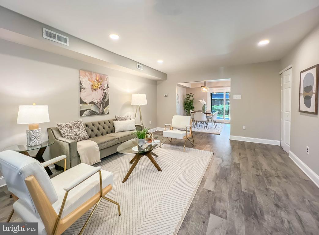 HOLLYBROOKE - Residential