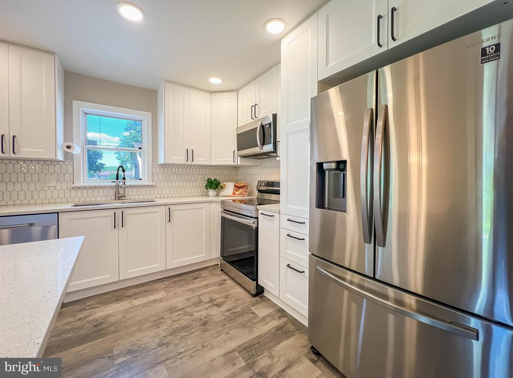 HOLLYBROOKE - Residential