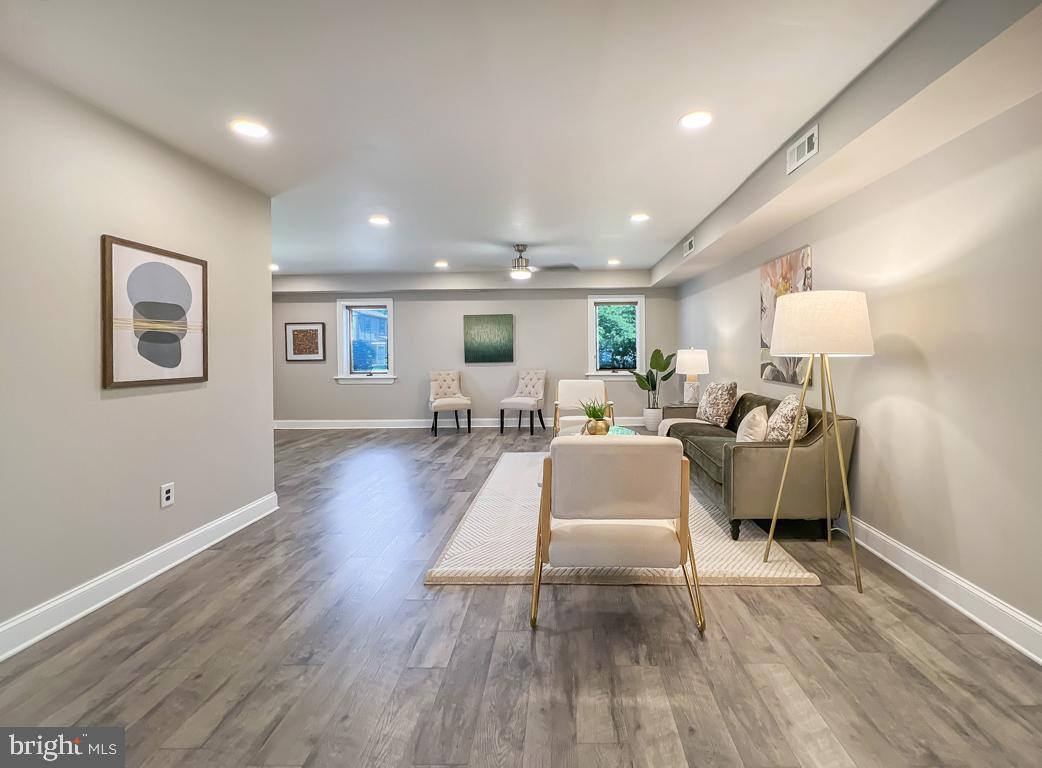 HOLLYBROOKE - Residential