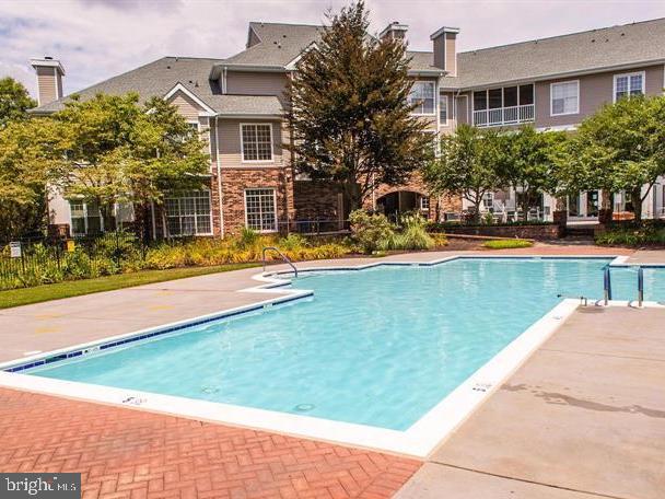 ENGLISH COUNTRY MANOR - Residential