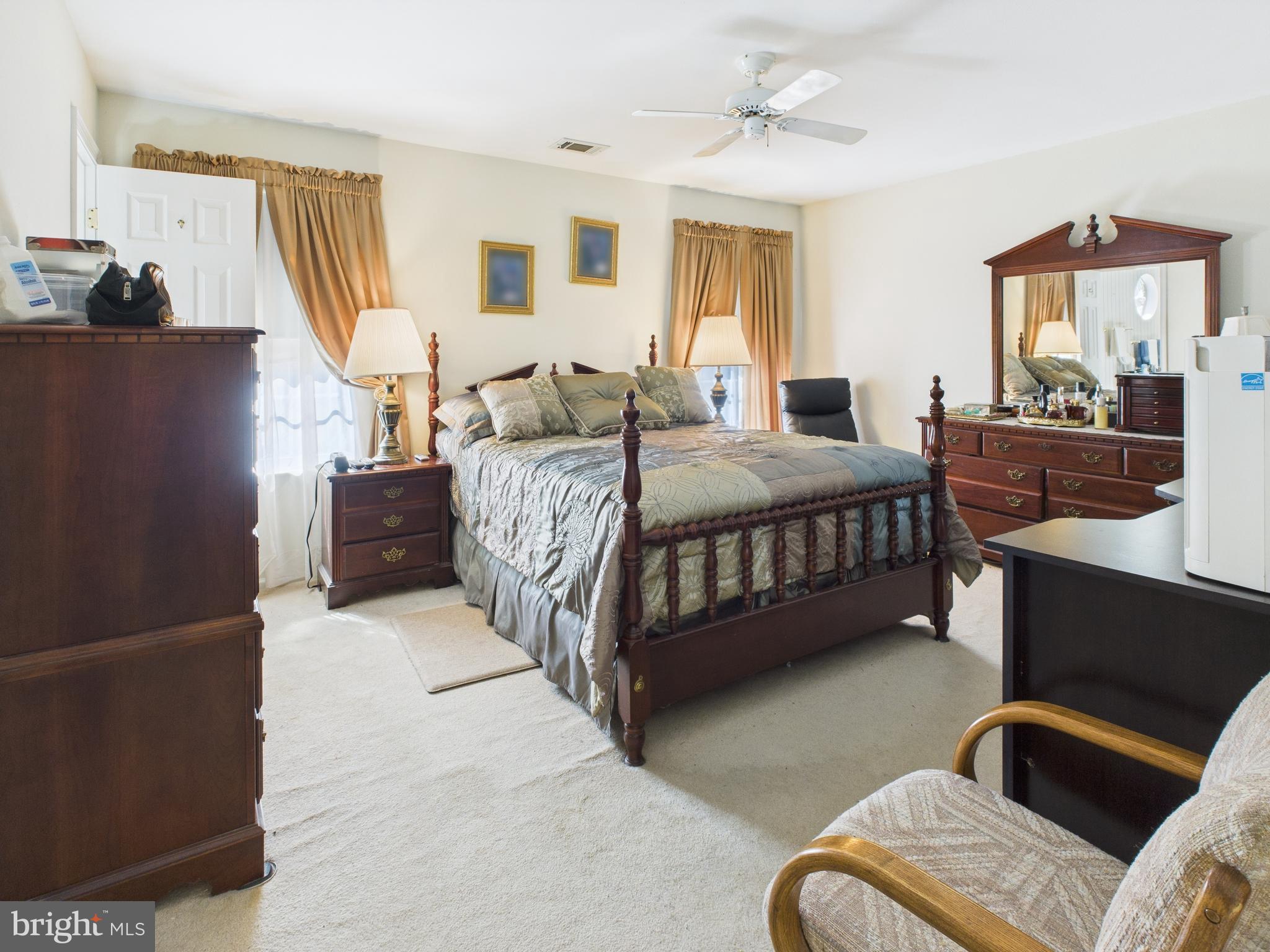 ENGLISH COUNTRY MANOR - Residential