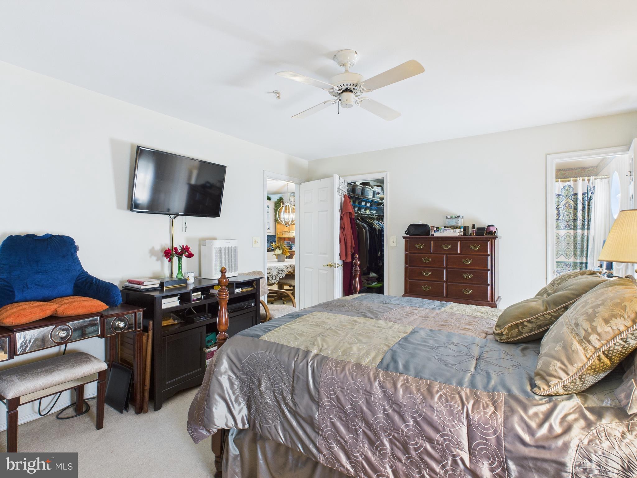 ENGLISH COUNTRY MANOR - Residential