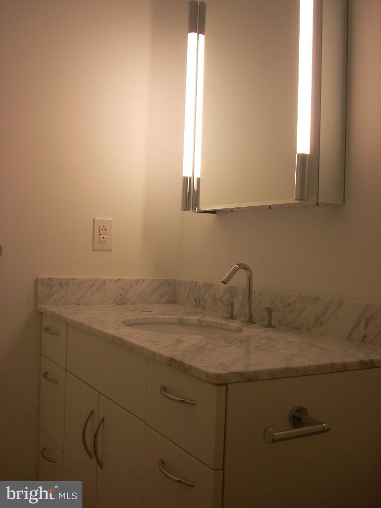 RITTENHOUSE SQUARE - Residential Lease