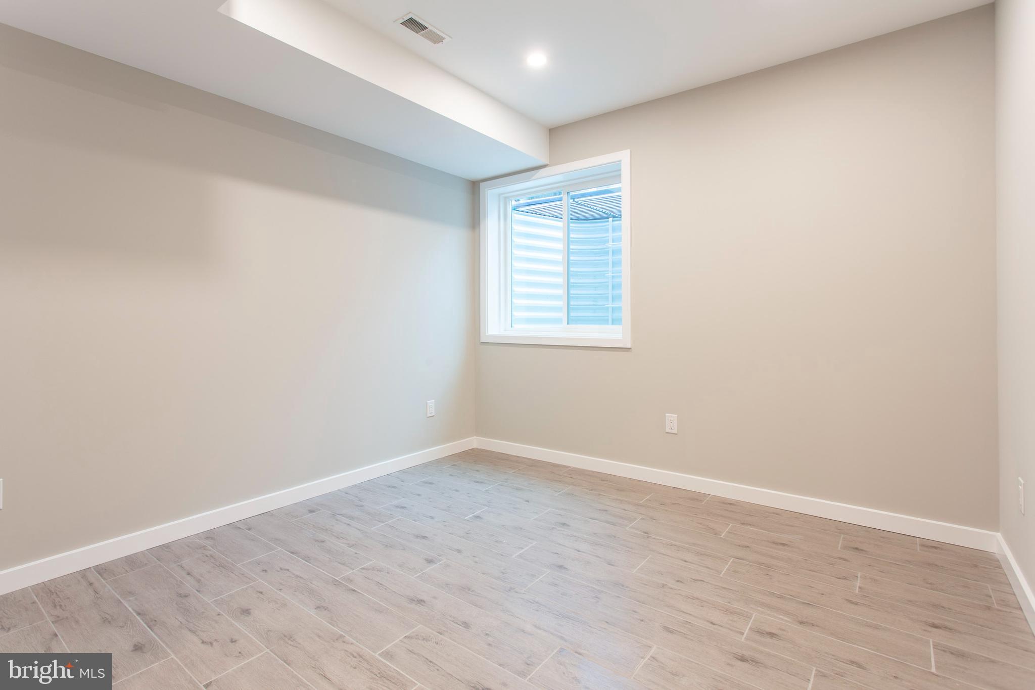 NEWBOLD - Residential Lease