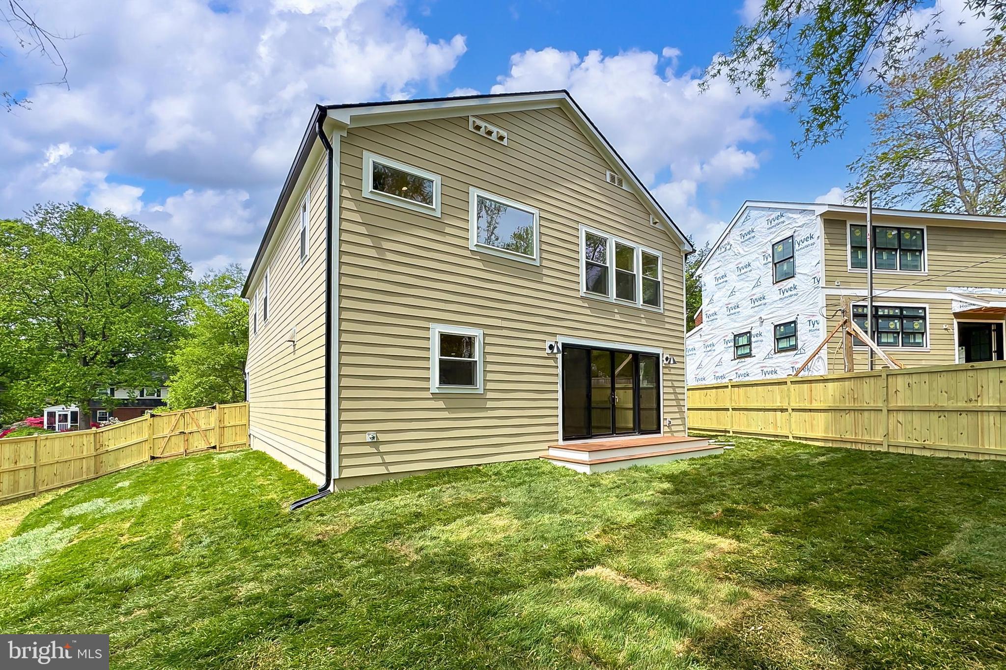 ARLINGTON FOREST - Residential