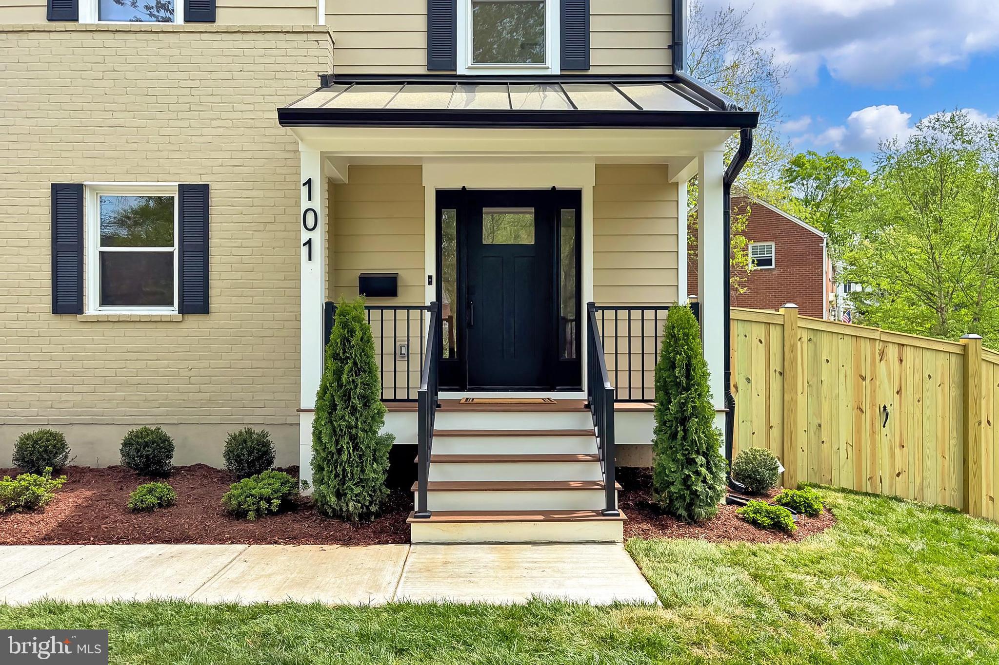 ARLINGTON FOREST - Residential