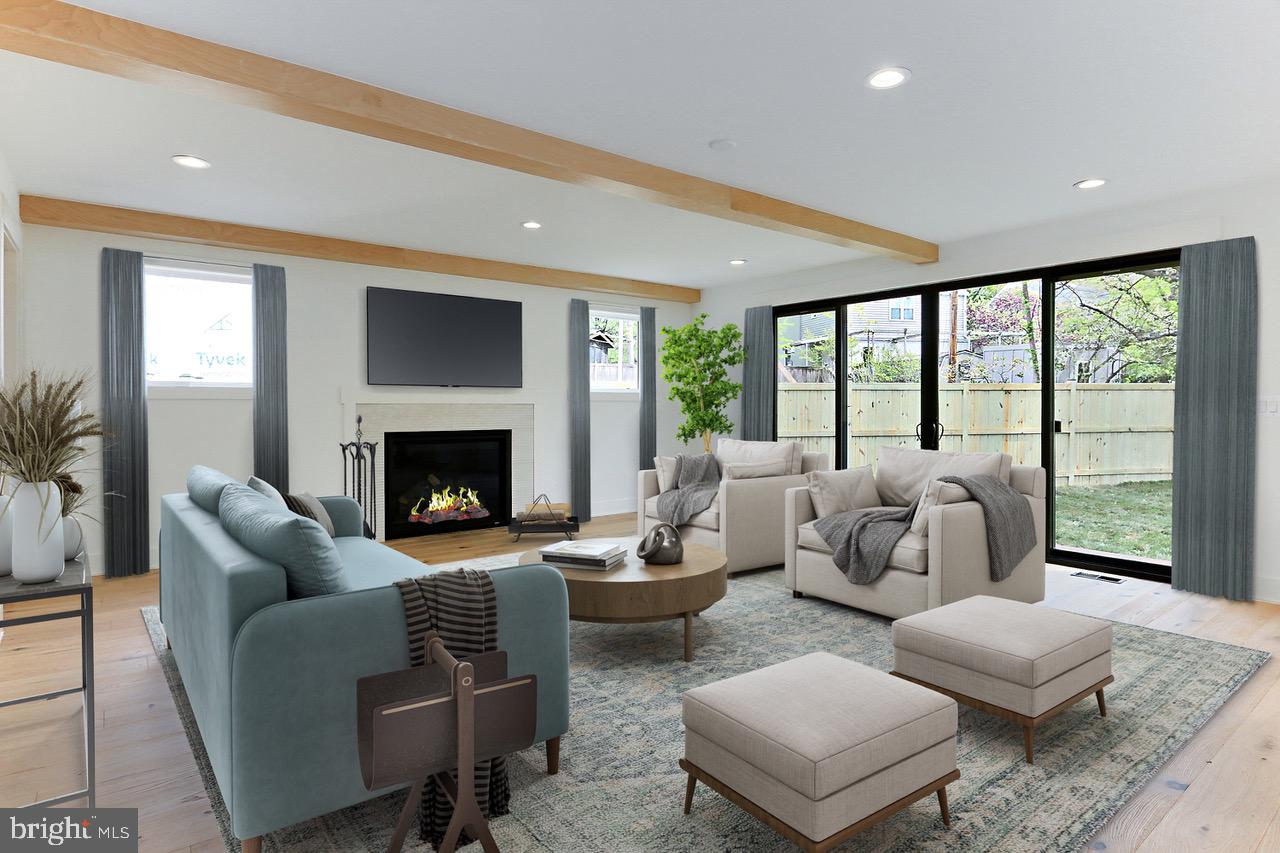 ARLINGTON FOREST - Residential