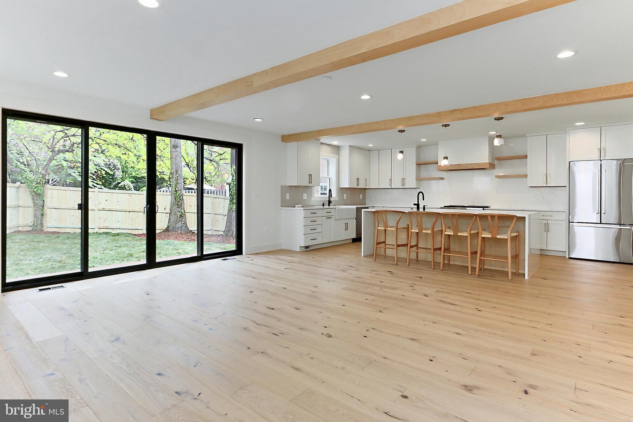 ARLINGTON FOREST - Residential