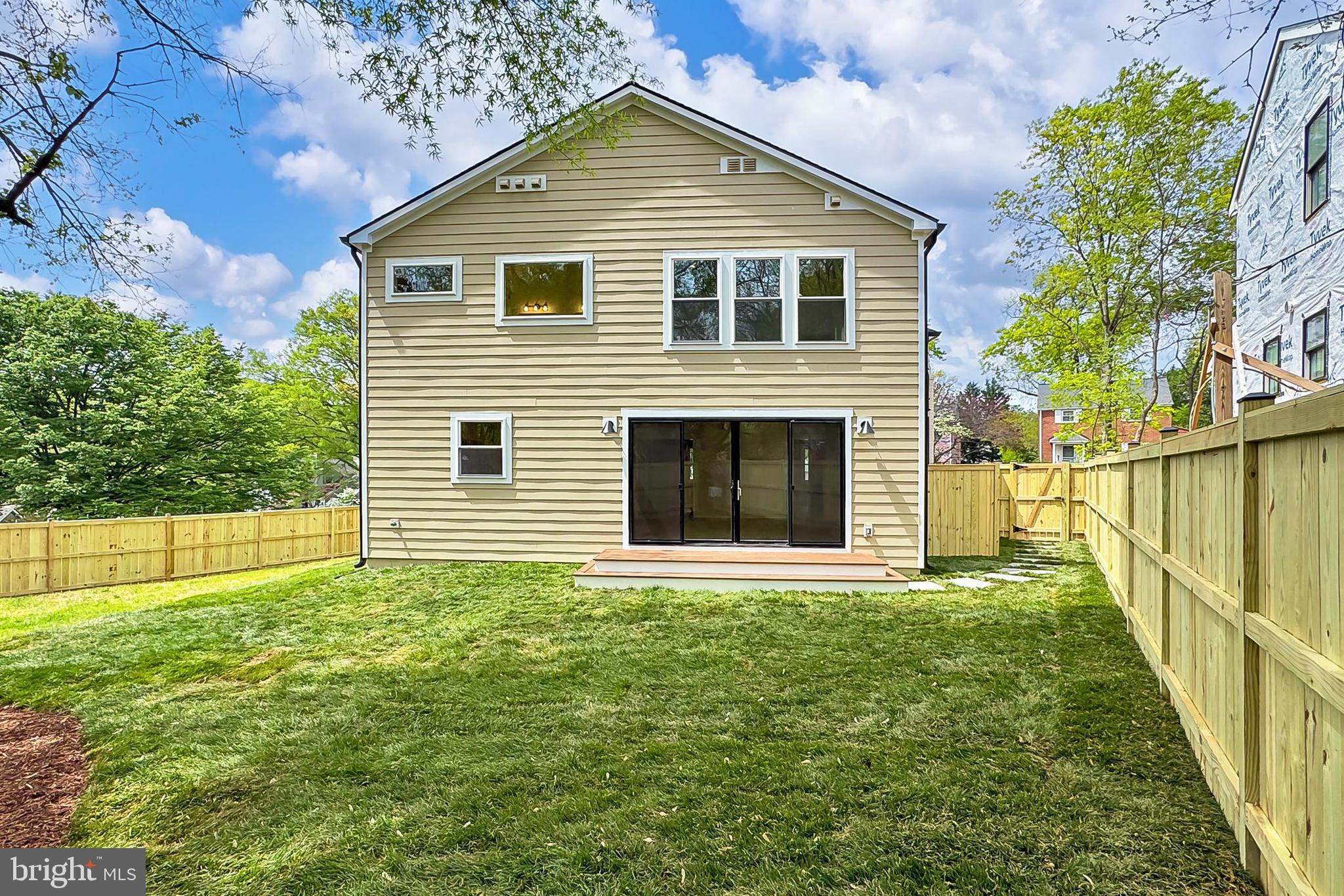 ARLINGTON FOREST - Residential