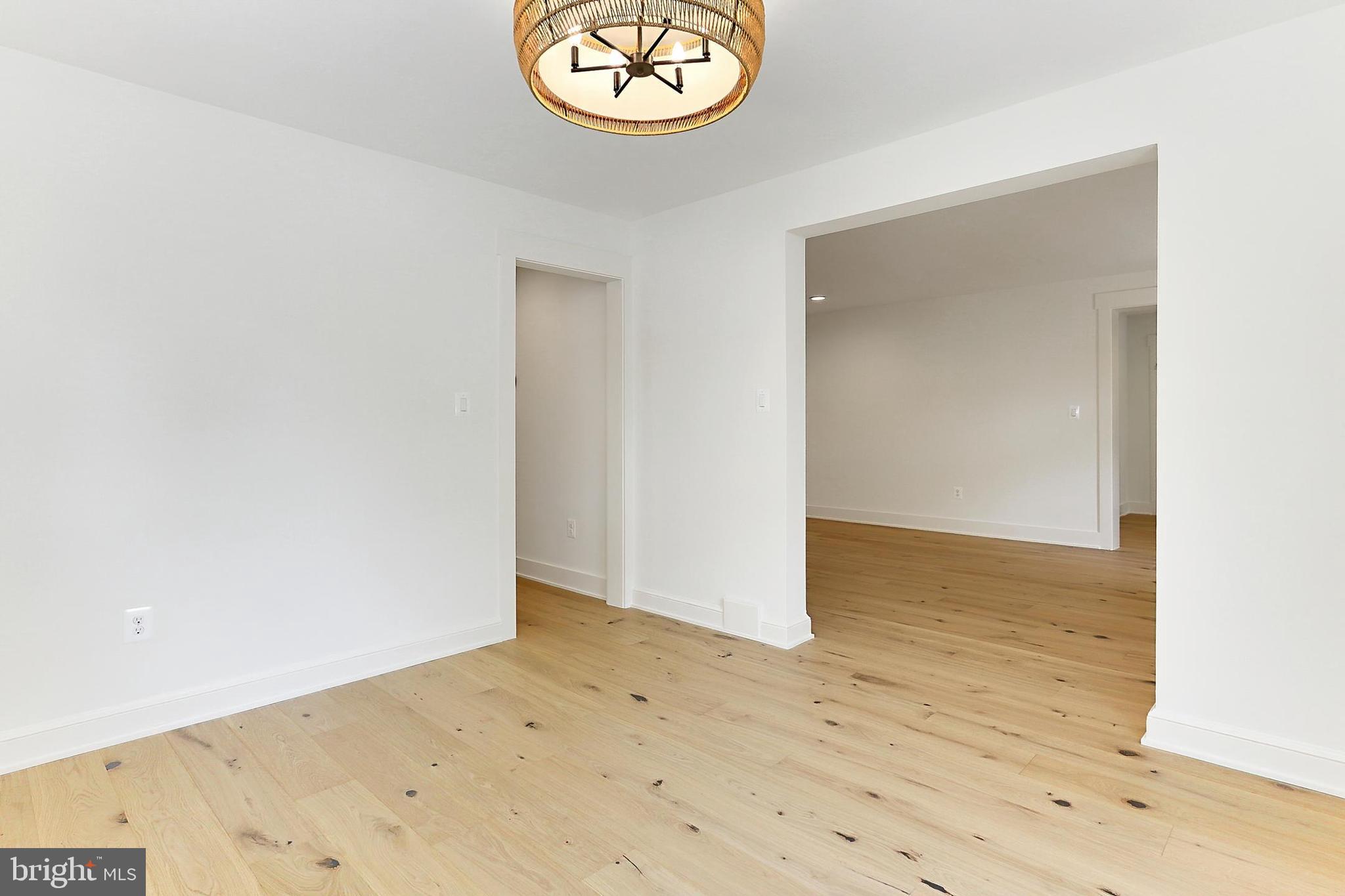 ARLINGTON FOREST - Residential