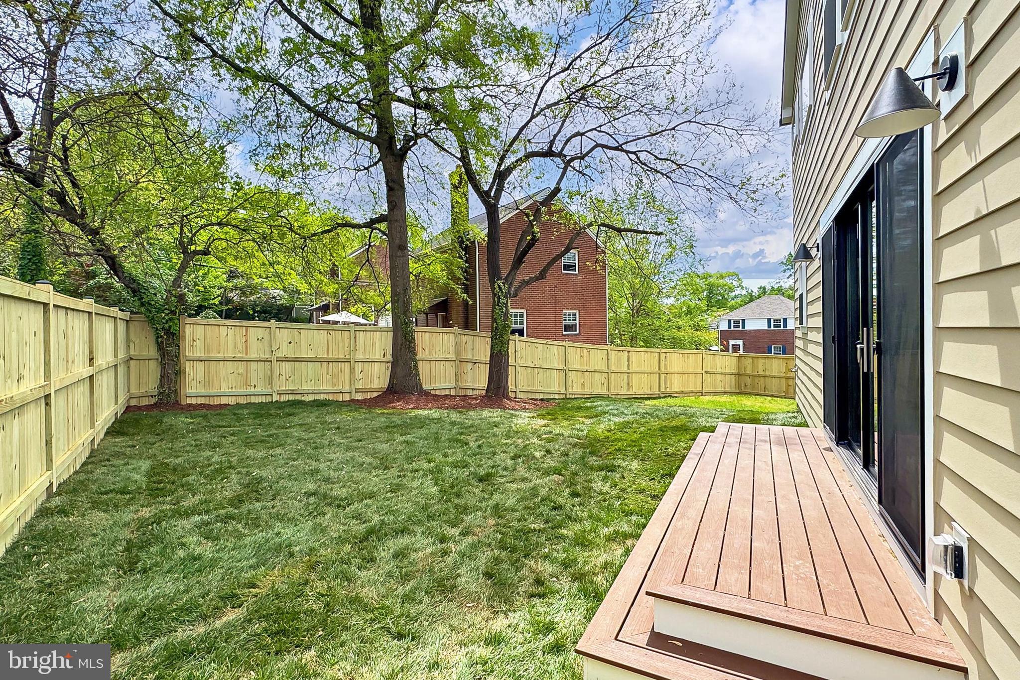 ARLINGTON FOREST - Residential