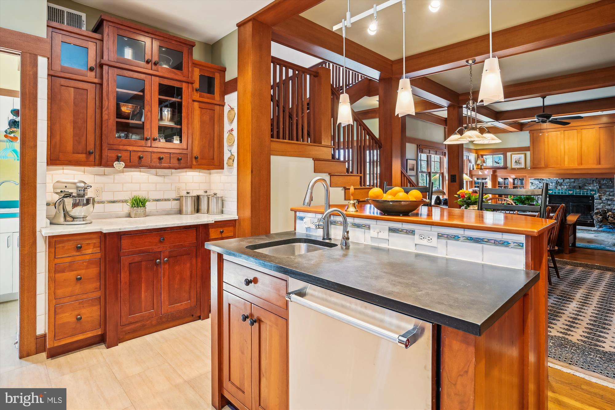 SEVEN OAKS - Residential