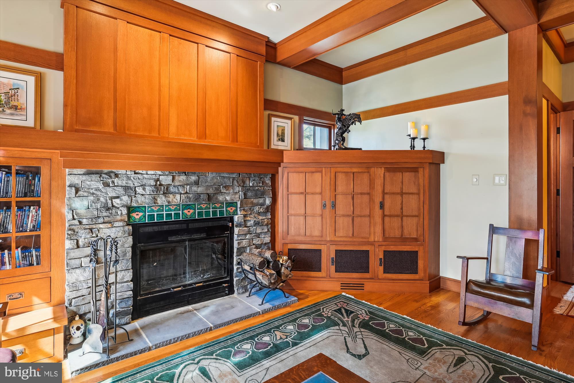 SEVEN OAKS - Residential