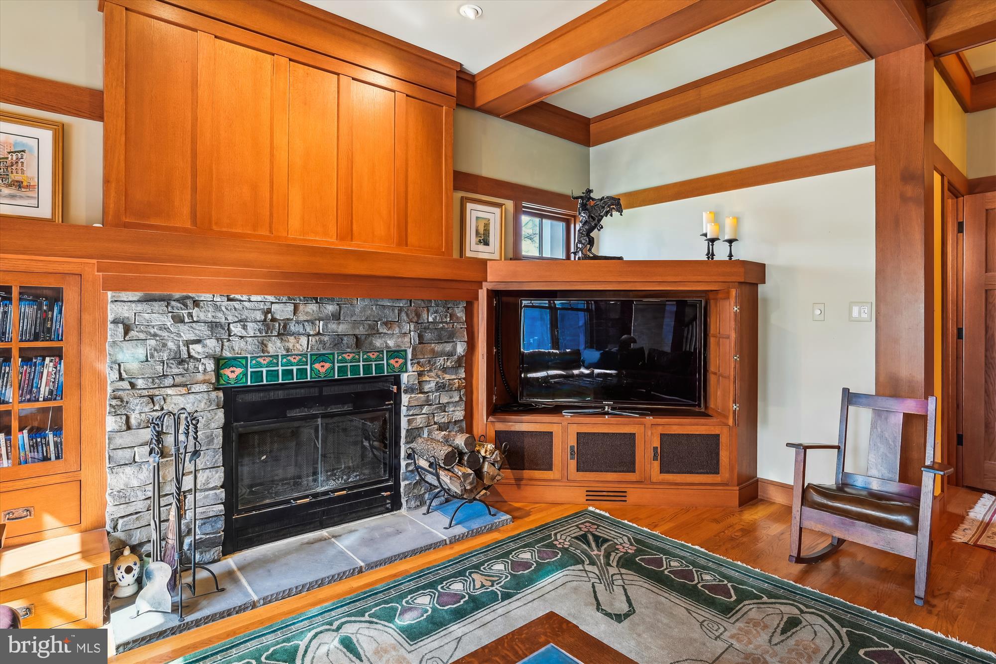 SEVEN OAKS - Residential