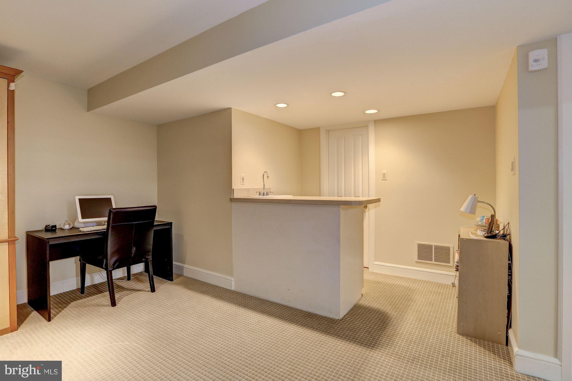 BURNING TREE VALLEY - Residential