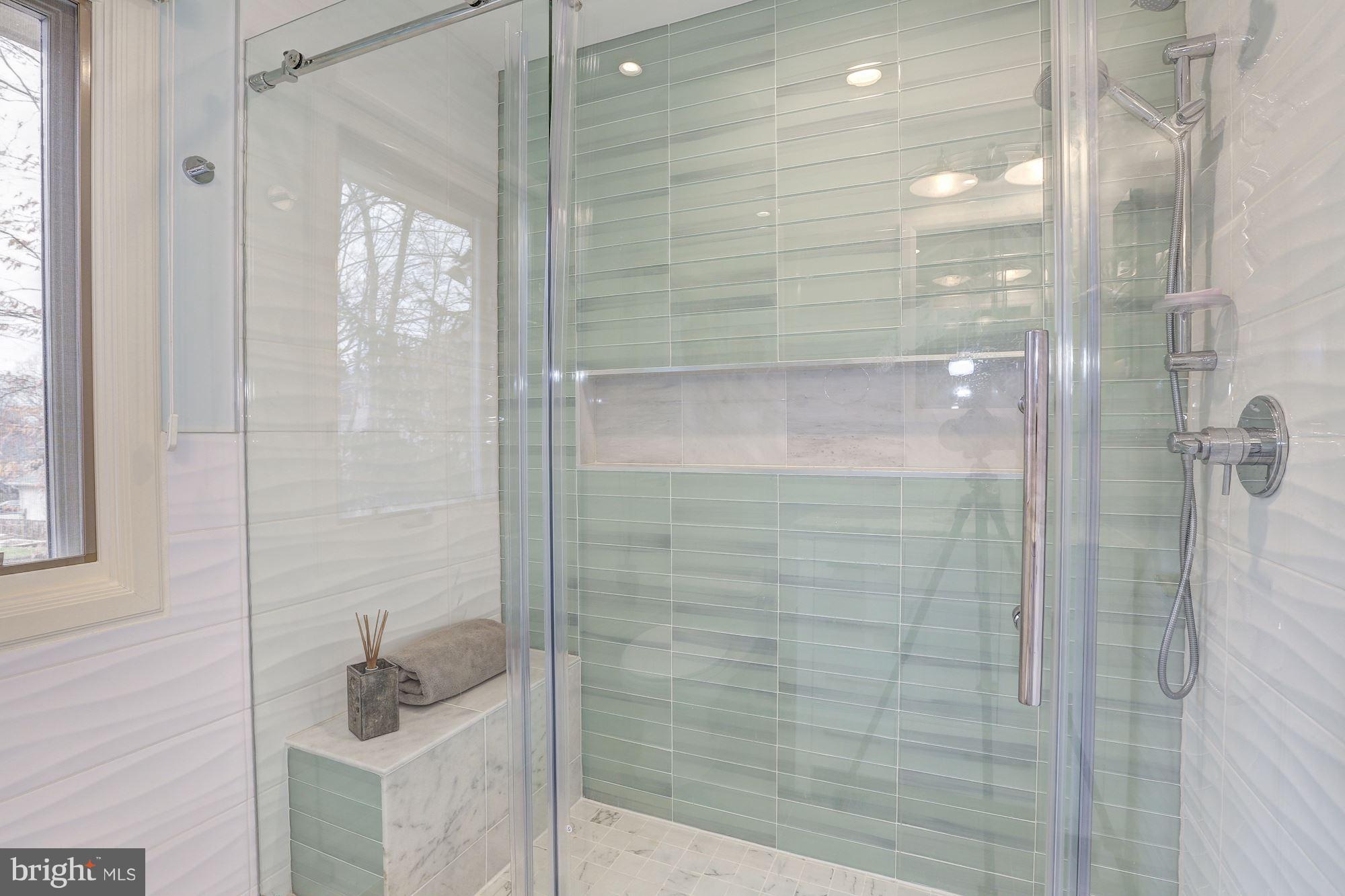 BURNING TREE VALLEY - Residential