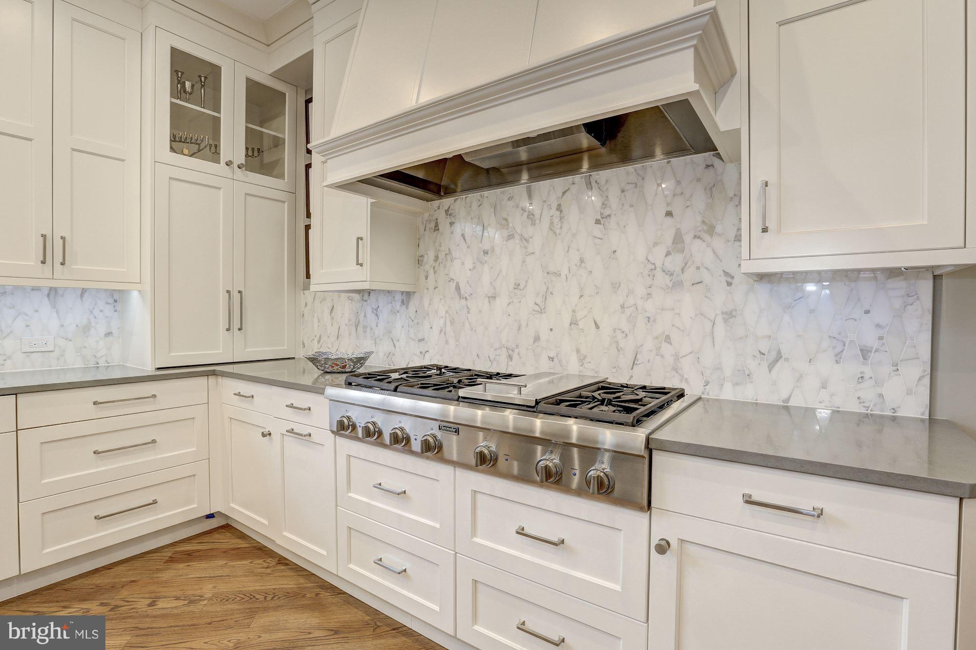 BURNING TREE VALLEY - Residential