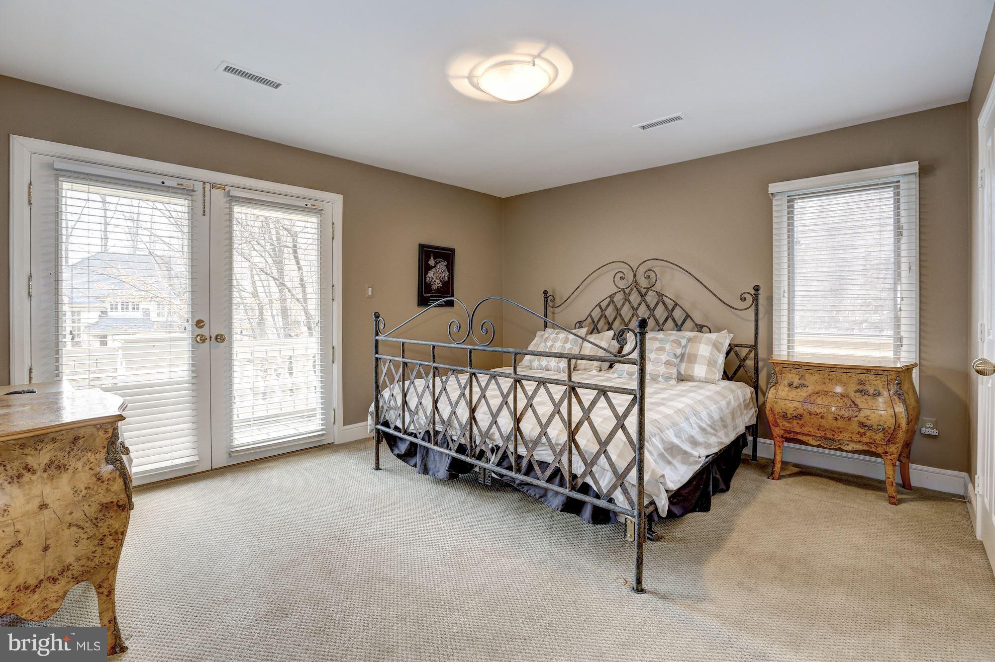 BURNING TREE VALLEY - Residential