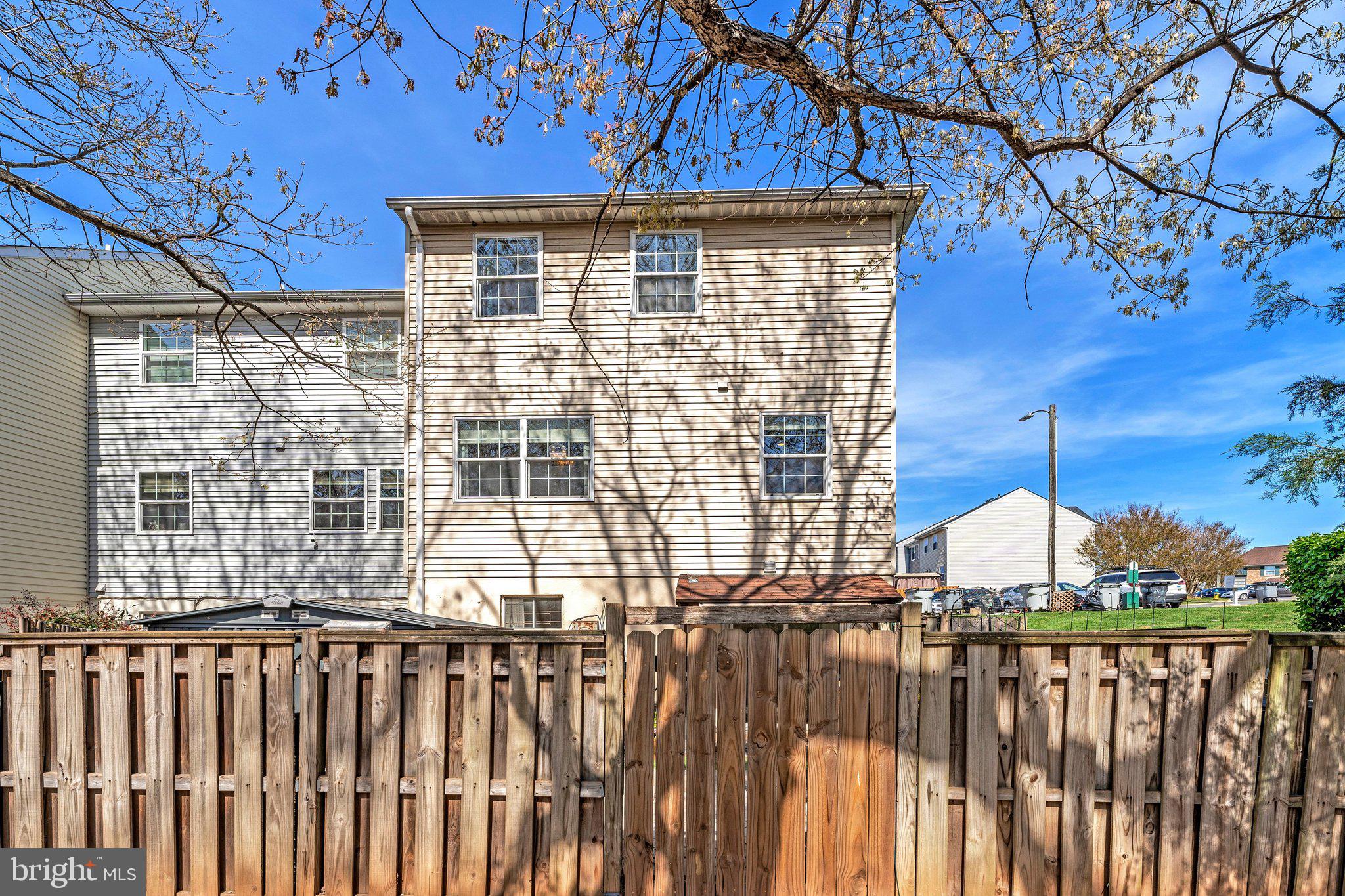 POINT OF WOODS - Residential