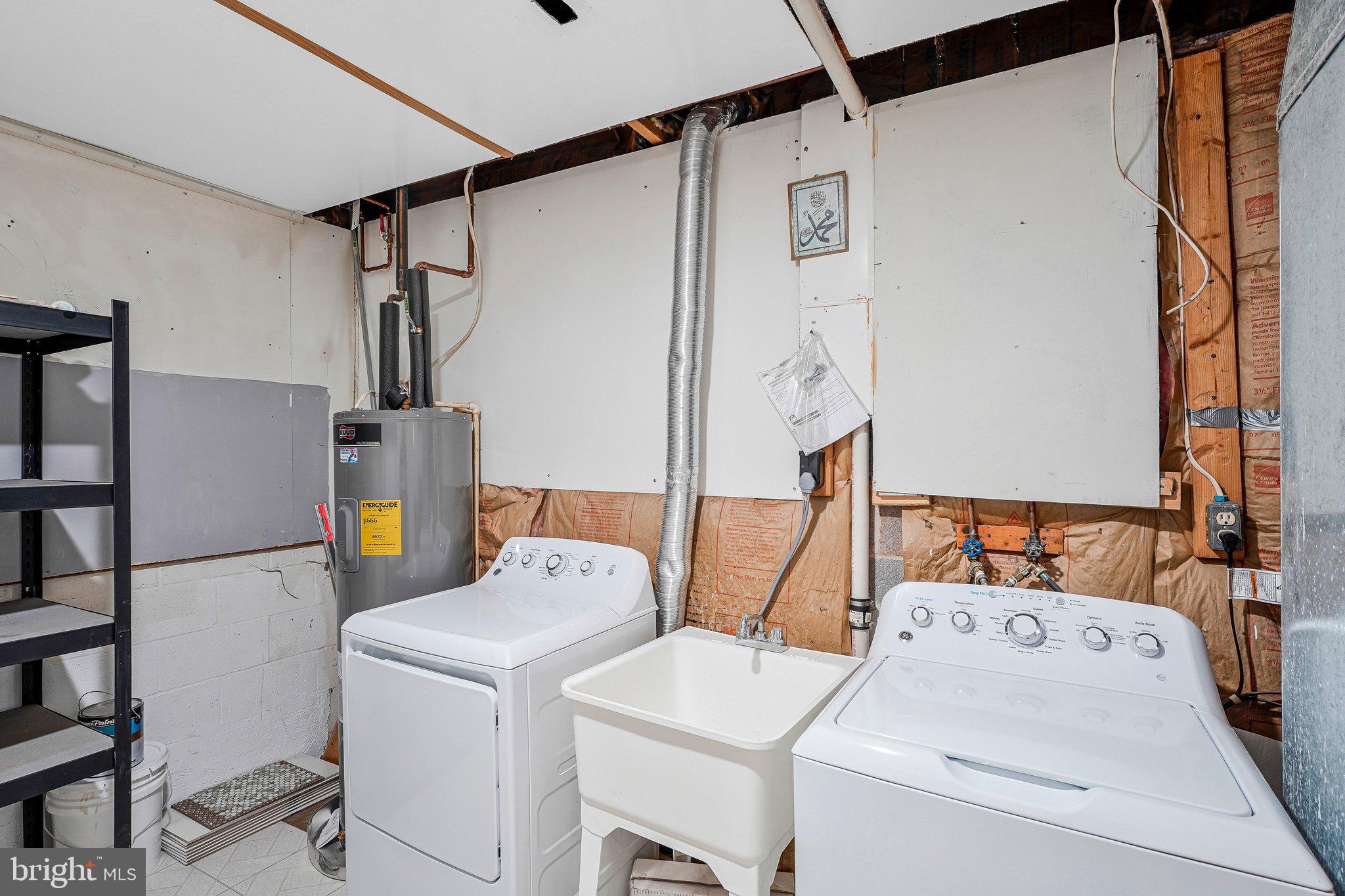 POINT OF WOODS - Residential