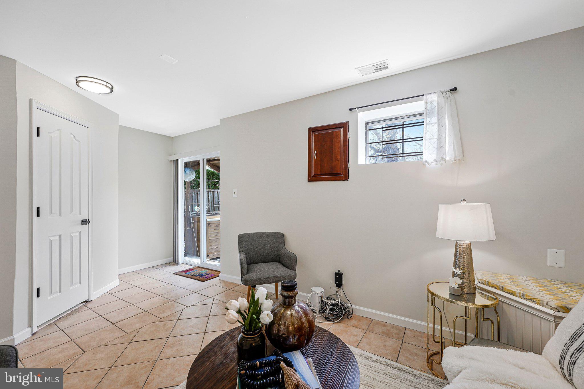 POINT OF WOODS - Residential