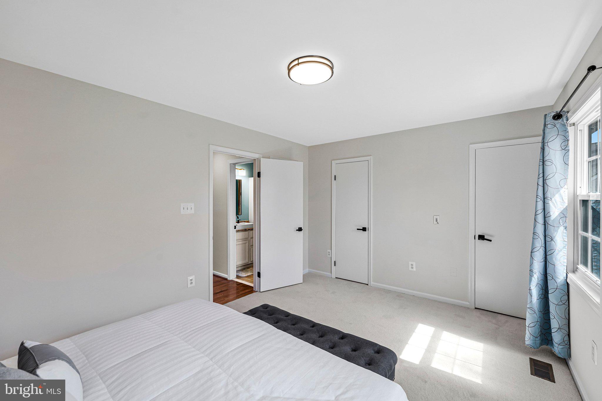 POINT OF WOODS - Residential