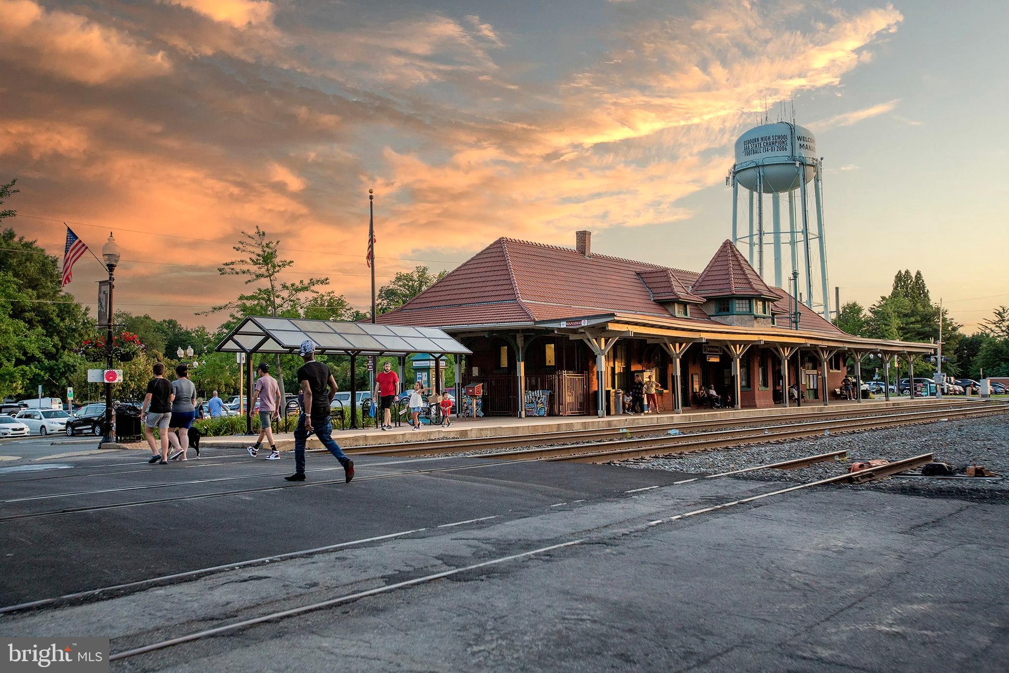 POINT OF WOODS - Residential