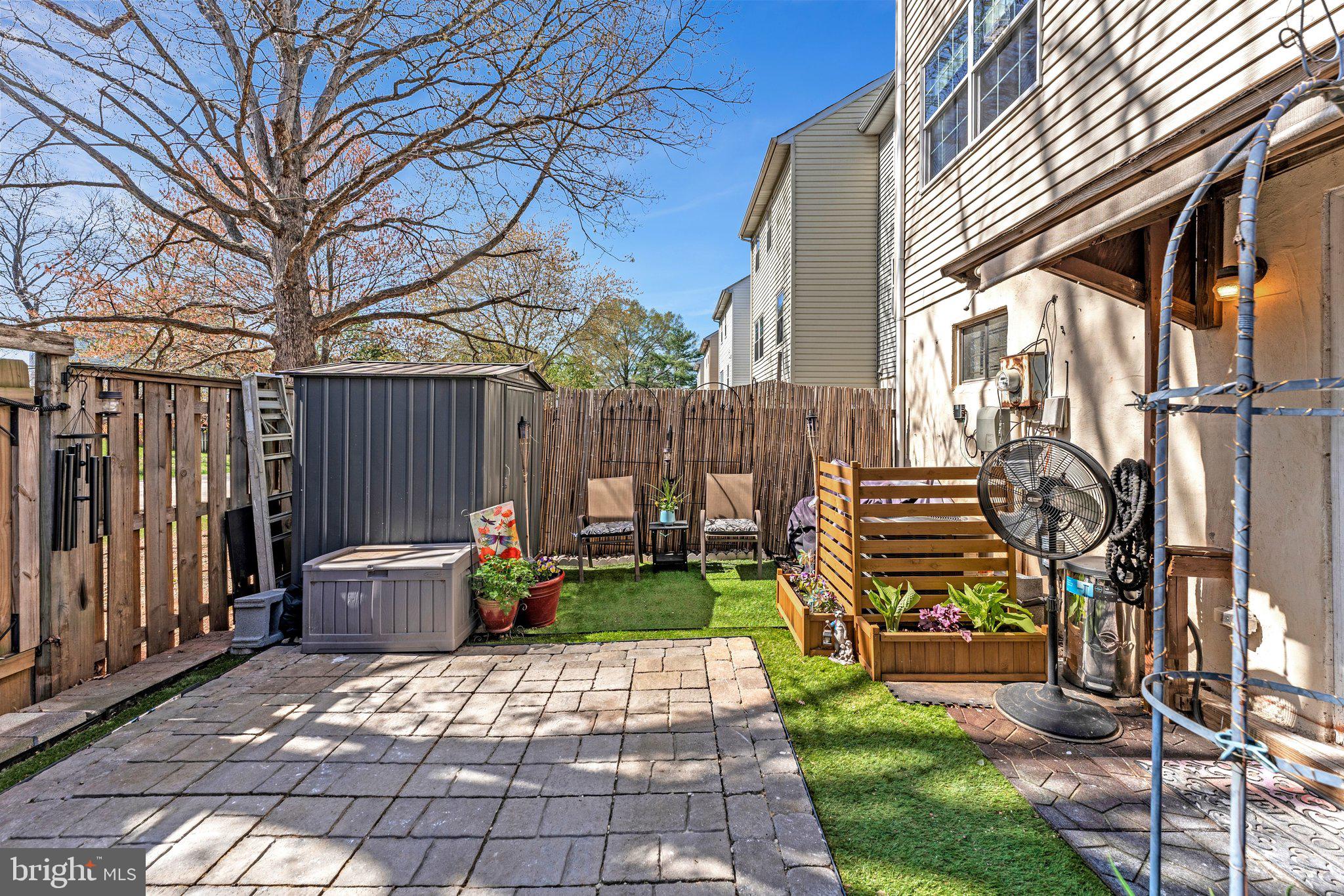 POINT OF WOODS - Residential