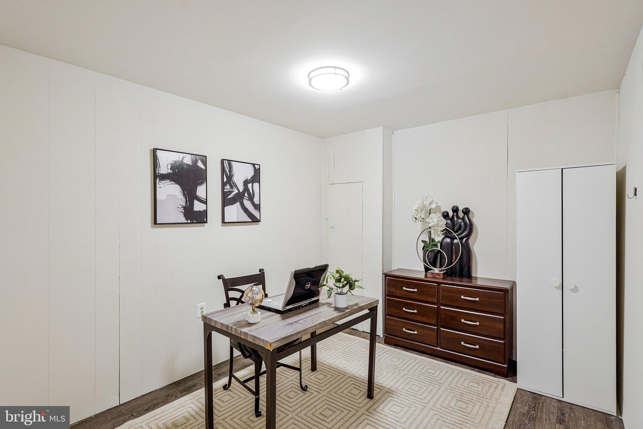 POINT OF WOODS - Residential