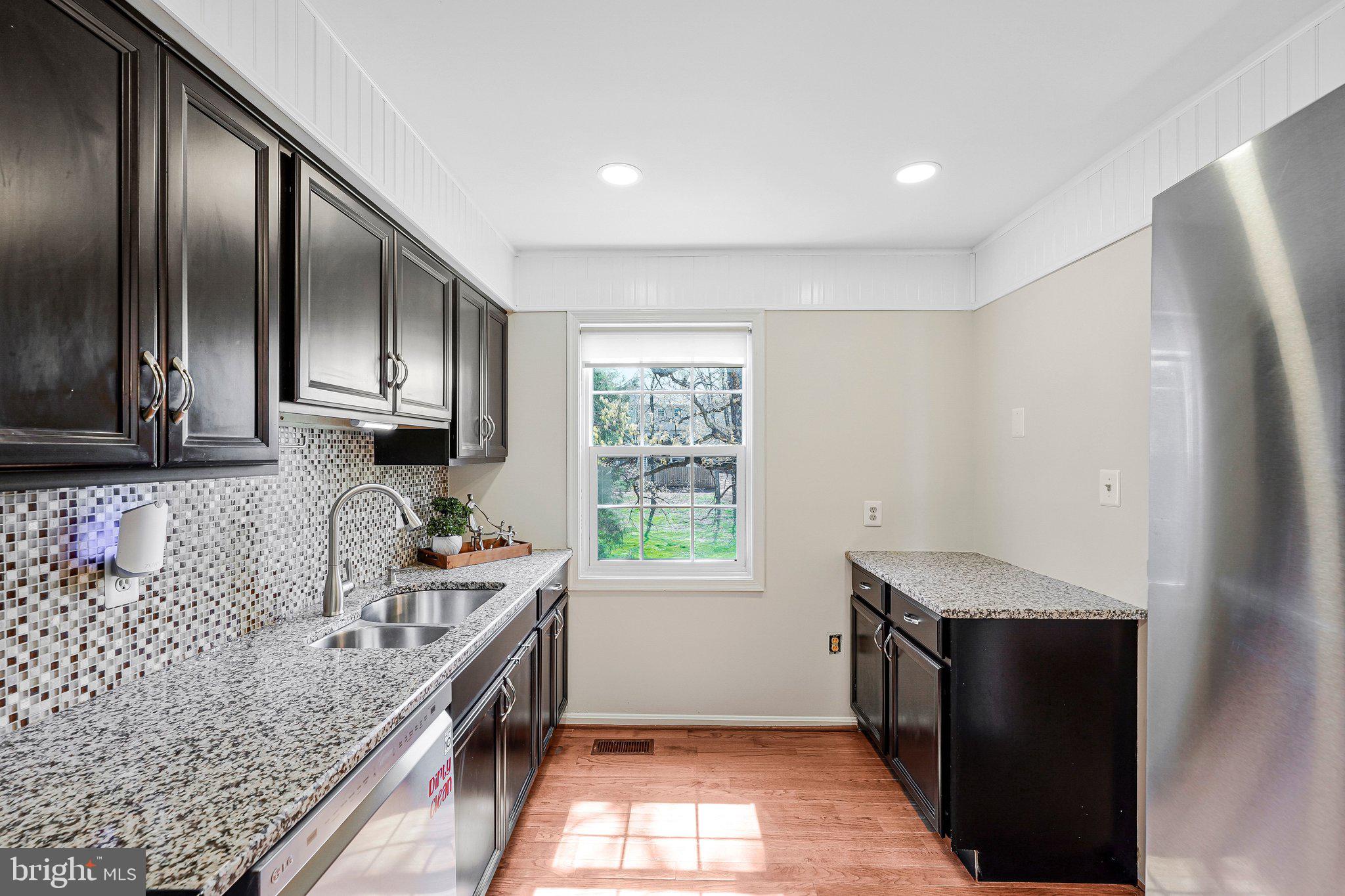 POINT OF WOODS - Residential