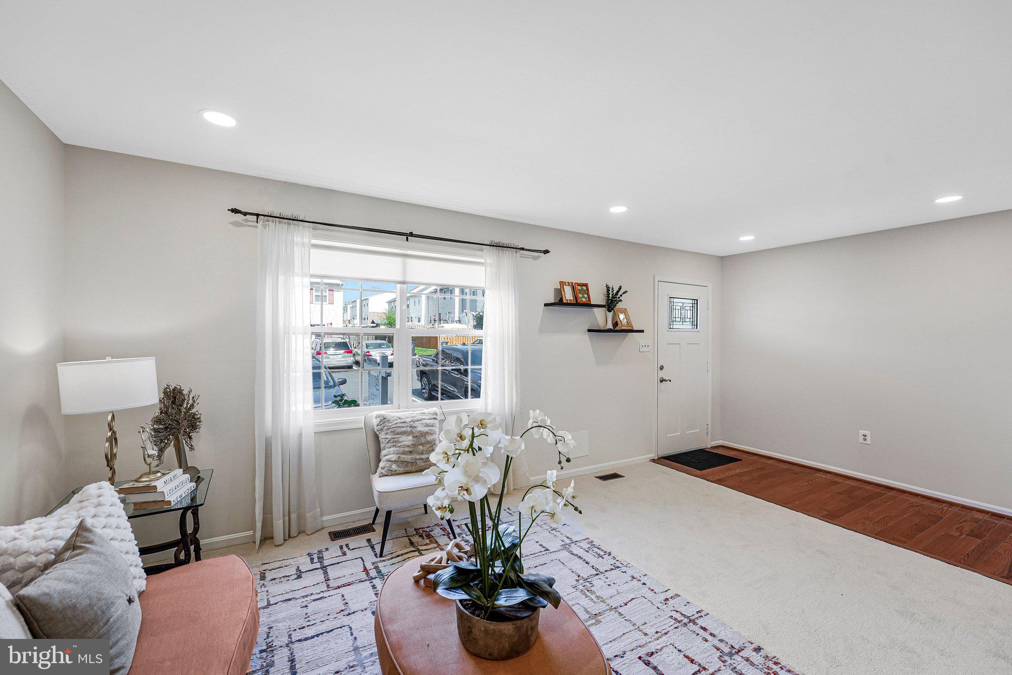 POINT OF WOODS - Residential