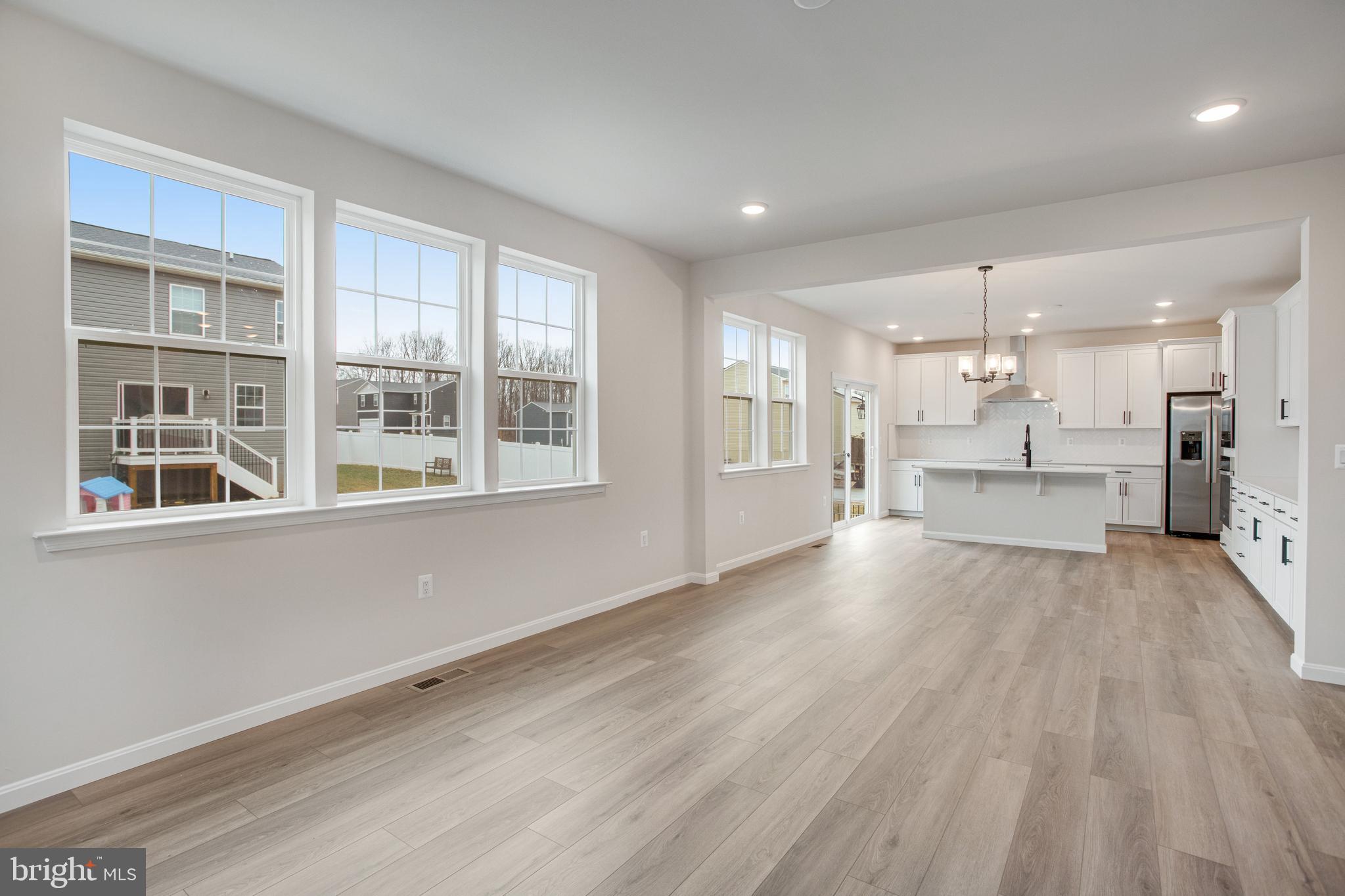 WILDERNESS SHORES - Residential