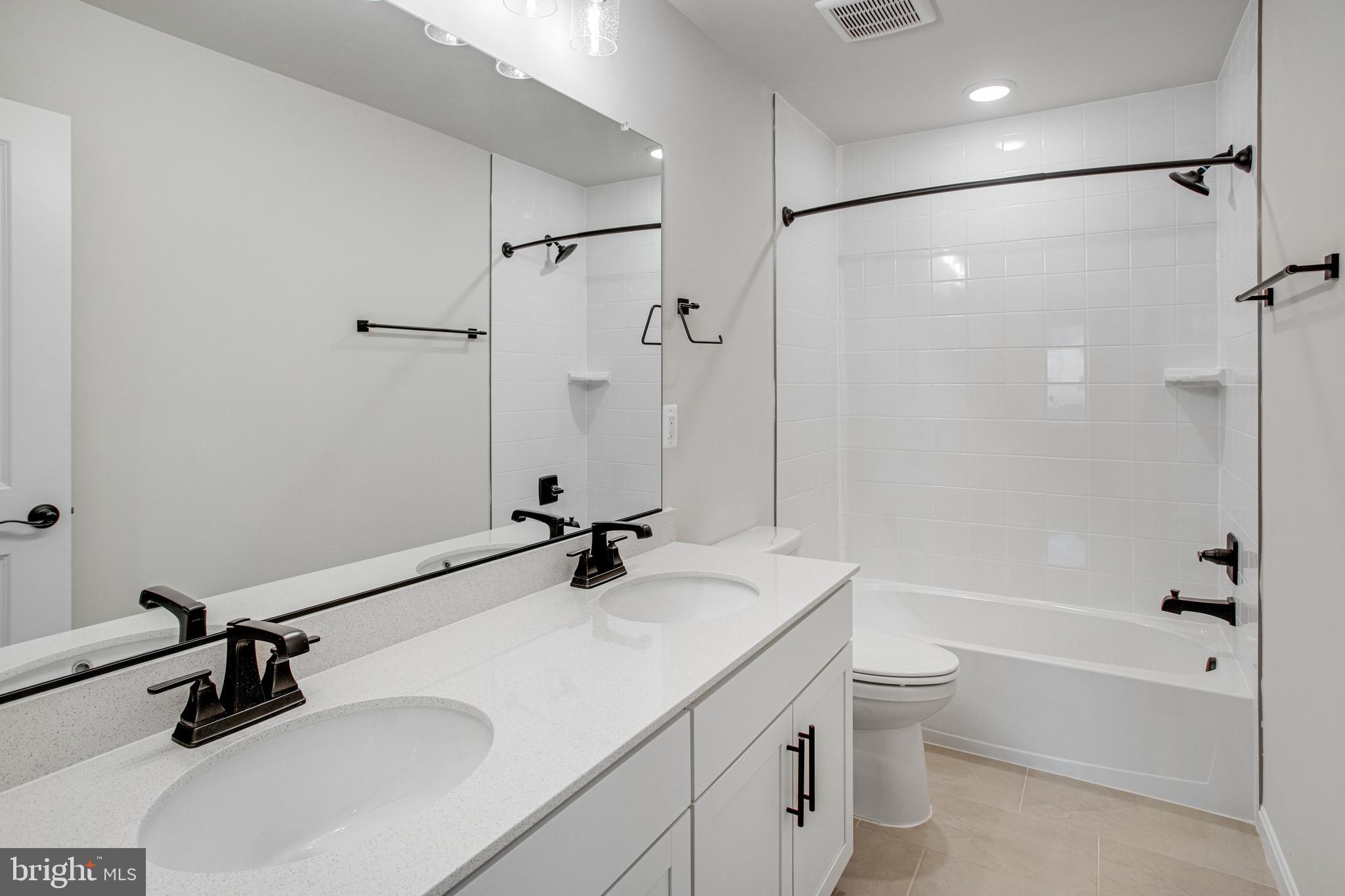 WILDERNESS SHORES - Residential