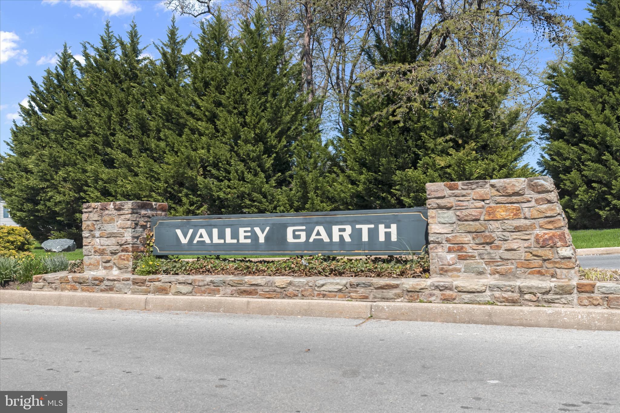 VALLEY CREST - Residential