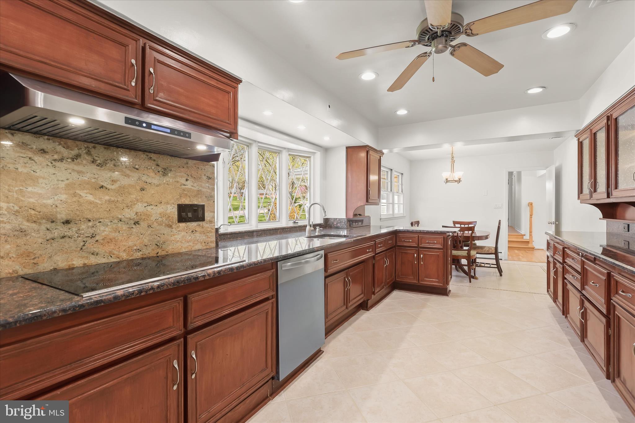 VALLEY CREST - Residential