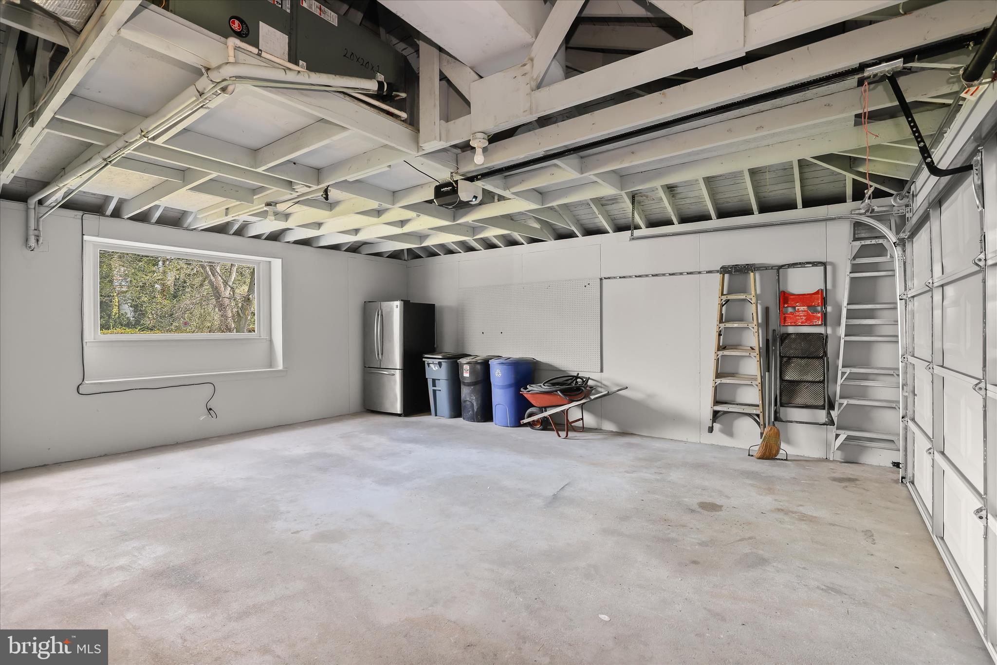 VALLEY CREST - Residential