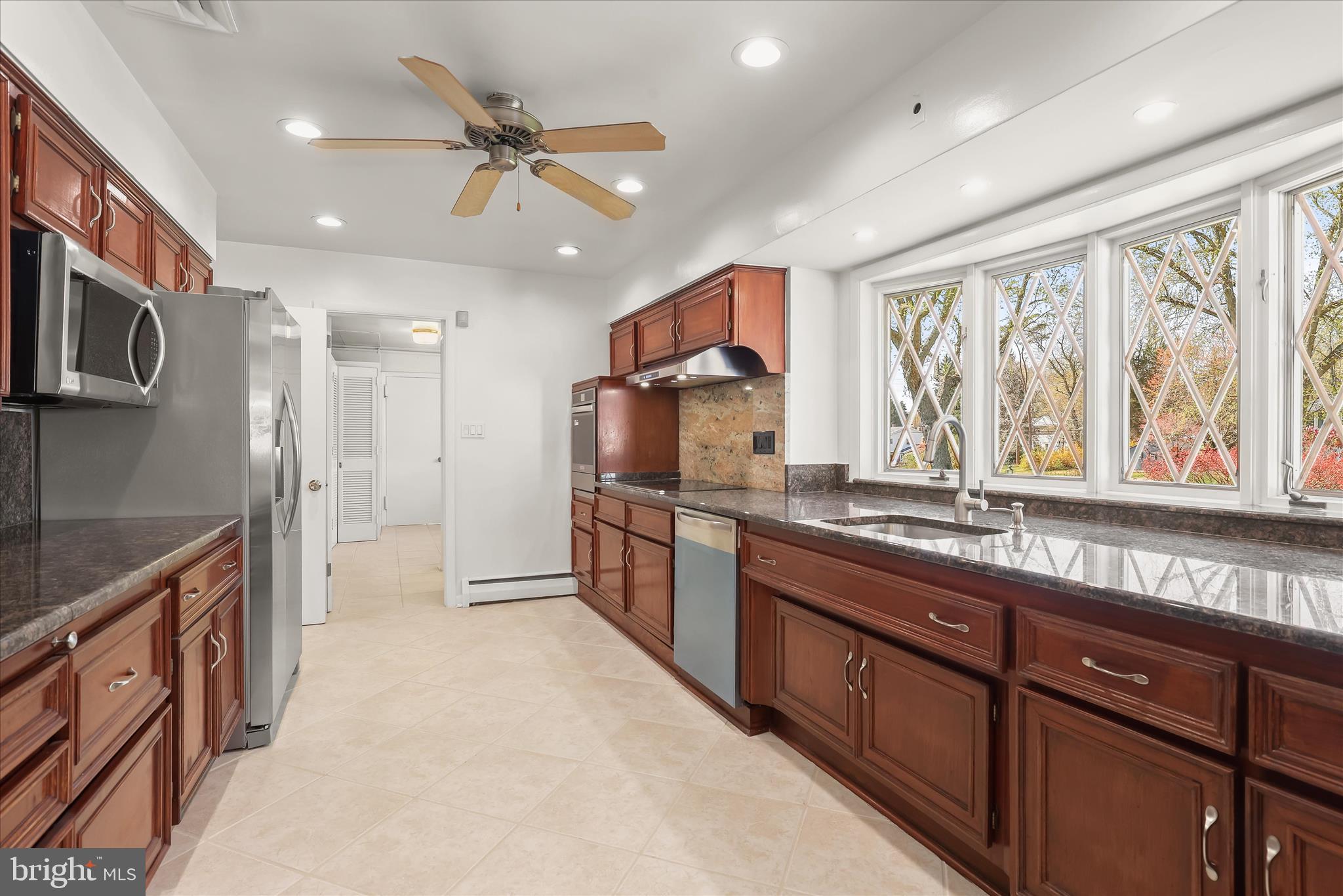 VALLEY CREST - Residential