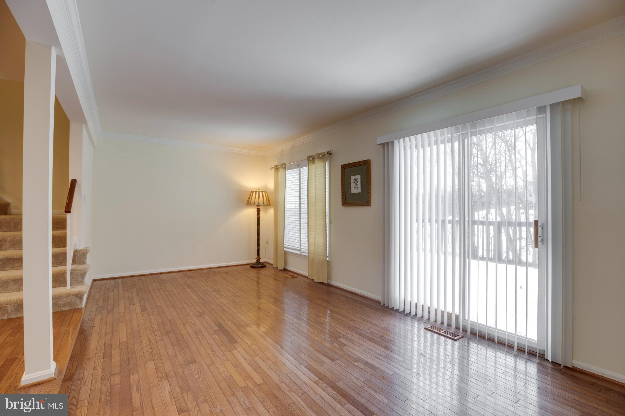 5772 CROWNLEIGH COURT