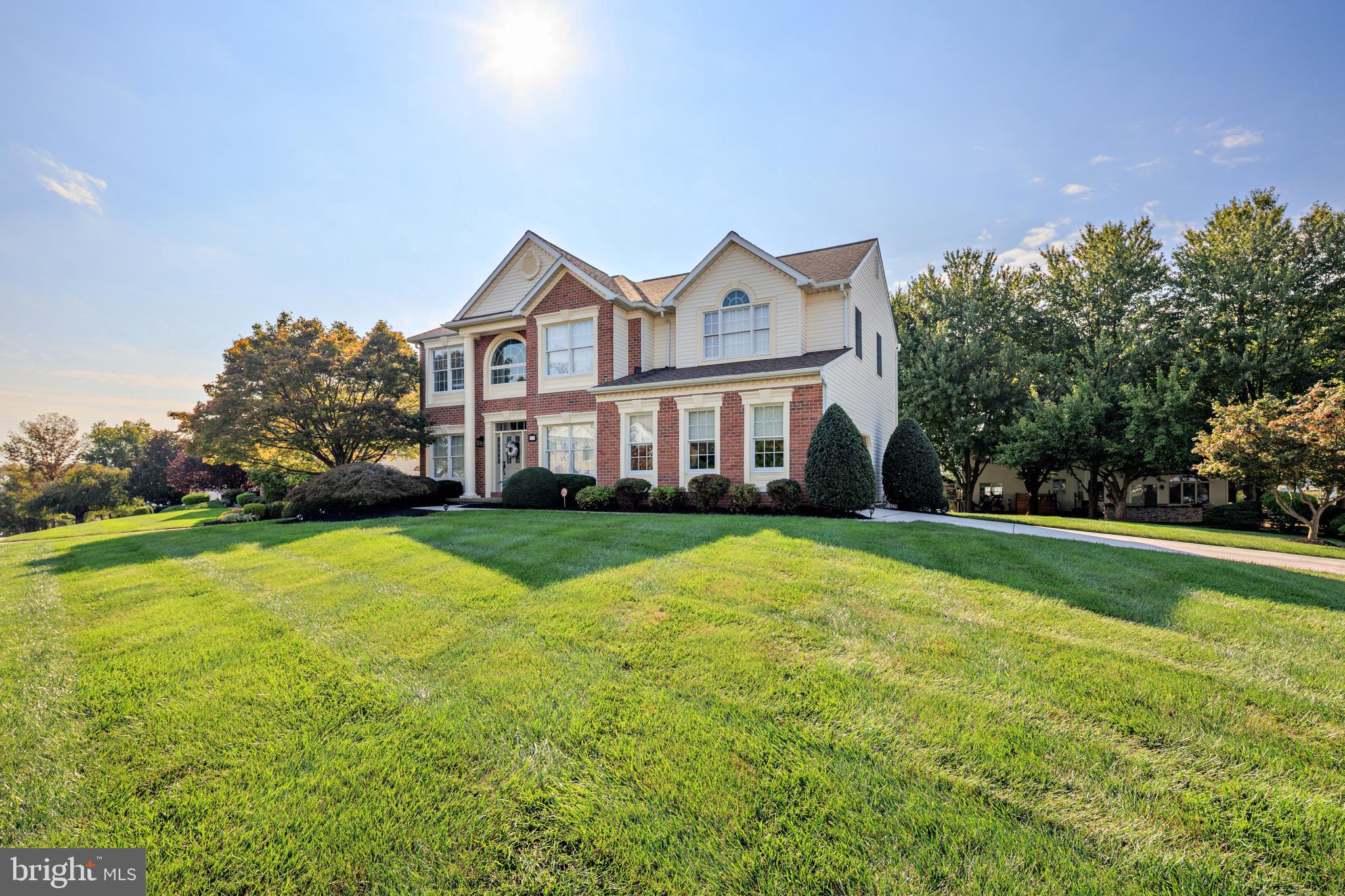 1119 GLASTONBURY WAY