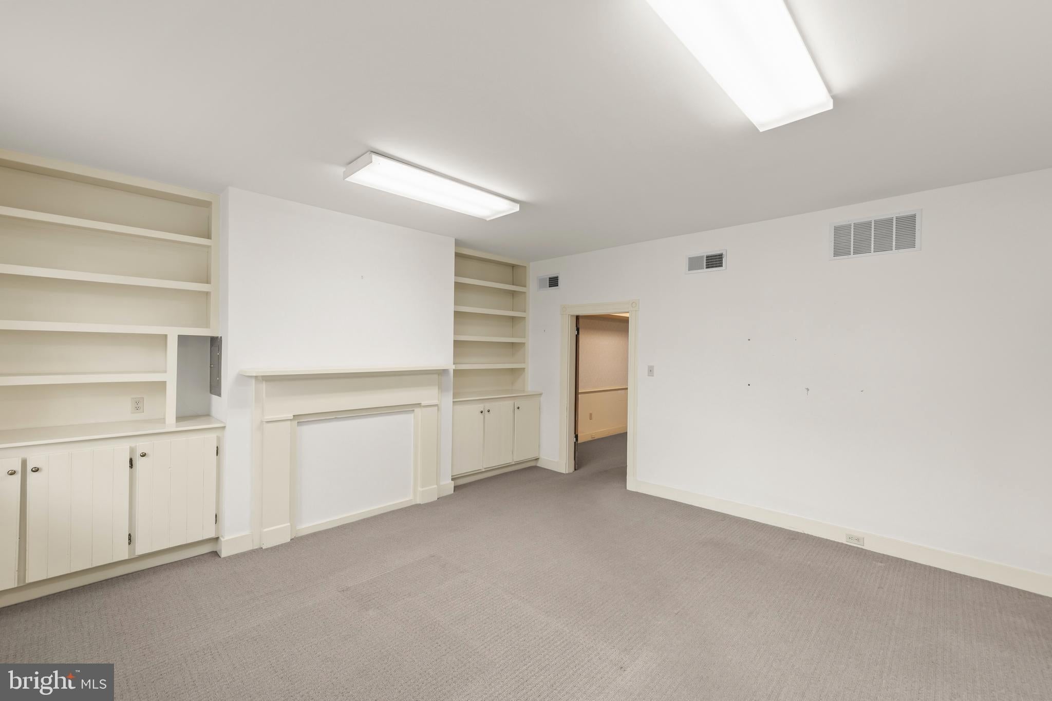 124 S BRADDOCK STREET