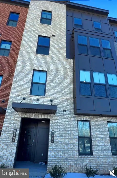 21789 Express Ter Lot 1127, Ashburn, VA MLS: VALO2115112